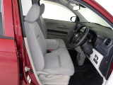 見通しのよいすっきりとした視界で、誰でも運転しやすいです。運転のしやすさは疲れにくさにも繋がりますよ♪