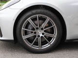 F:275/40ZR20、R:315/ZR20