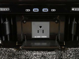 アクセサリーコンセント(AC100V・1500W)