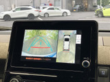 狭い道でも安心。バックモニターで後方の状況をしっかり確認できます。ガイドライン表示で、正確な駐車操作をサポートします。安全な運転に貢献します。