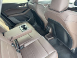 BMWを熟知したメカニックによる、360度の納車前点検。ドイツ本国と同様の教育・訓練を受けたBMW専門のメカニックが、360度によるポイントを徹底的に点検、整備いたします。