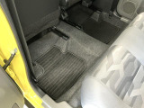 【現車確認及び来店納車のお願い】当社は県外販売を制限させて頂いております。基本は、近畿2府4県及び隣接県で、ご来店頂き現車確認及び、来店納車に限らせて頂いております。