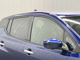 プラスチックバイザーがない分デザインもすっきり★洗車の時の窓拭きもラクラクです!