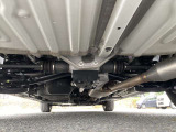 【下廻り防錆塗装】下回りの防錆加工も大人気オプションです。下回りを融雪剤などから長期間お守り致します。是非お車と一緒にご検討くださいませ。