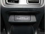 充電可能なUSB端子が後ろにもついていますよ!