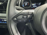 ステアリングスイッチ装備!運転しながら手元でオーディオの操作などができます。