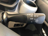 ☆オートライト機能☆車外の明るさに応じて自動的でヘッドランプを点灯および消灯します。夕暮れ時やトンネルなどで便利です!