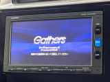 【純正ナビ】人気の純正ナビを装備しております。ナビの使いやすさはもちろん、オーディオ機能も充実!キャンプや旅行はもちろん、通勤や買い物など普段のドライブも楽しくなるはず♪