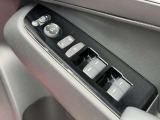 運転席ドアスイッチ周辺です。