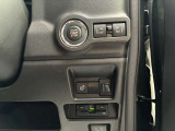 各種操作ボタン(運転席右下)