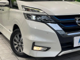 【LEDヘッドライト】悪天候や夜間走行時も良好な視界を確保し安心して運転できる高輝度LEDヘッドライトを装備!点灯速度が早く、消費電力も抑えられています。