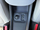 認定中古車は一定の水準をクリアした良質車両で御座います♪内外装はキレイであるのはもちろん、保証もバッチリご安心下さい。