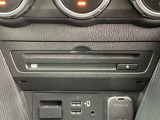 CD,DVD、USB端子つき!さまざまなオーディオソースに対応していてドライブが楽しくなりますね♪