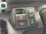 スマートな電子制御式パーキングブレーキに加え、渋滞時などでブレーキペダルから足を離しても停車を維持するオートブレーキホールド機能により、運転がより快適になります。