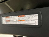 後ろが狭くてもサッと積める。途中で止められる安心のバックドア。後ろの駐車スペースが狭い時に重宝しますよ♪