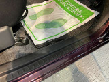 ステップにキズあります。