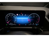 新車でも、サーティファイドカーでも、メルセデスのオーナーになるということは、メルセデスならではの安心と信頼をご購入いただくということ。私たちはそう考えます