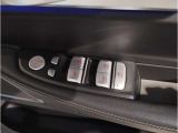 当社BMW認定中古車は全車保証付きでございます。また保証料金や整備費用はお見積書内の諸費用・税金に追加計上する事はございません。認定中古車保証付きのお支払総額でお見積りご依頼の上、他店とお比べください