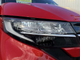 LEDヘッドライトで街灯の少ない暗い夜道も安心です!ハロゲンヘッドライトに比べて消費電力が少なく長持ちです♪