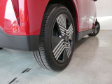 リヤタイヤの溝も十分に残っております。タイヤサイズは165/55R15となっております。