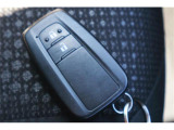 いまや必須のスマートキーも装備!施錠、解錠、エンジンスタートも身につけているだけで可能です!