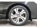 純正のアルミホイールが足元を飾ります!タイヤサイズは185/55R16です。
