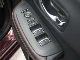 ◆パワーウィンドウスイッチ◆運転席から全席の窓の開閉操作を行うことが出来いつでも換気ができます!