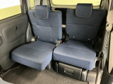 【スライドシート】後席にもスライド機構があることで、細やかに荷室スペースを確保!日常の様々なシーンに対応します♪