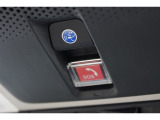 「Honda CONNECT」で緊急時にオペレーターのサポートを受けたり、スマートフォンでクルマのエアコンをONにできたりと『つながる』サービスが受けられます。※別途、登録必要。