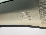 サイドカーテンエアバック装着車。万が一の時に備えます。