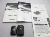 取説・メンテナンスノート・スマートキーの3点セットです。