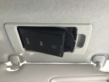 ETCが装着されています。再セットアップ後高速道路の料金所をノンストップで通過できて大変便利です。