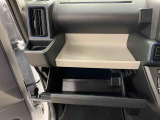 認定中古車はご購入から1年間・距離無制限の保証付き!(年式により6ケ月・距離無制限となります)