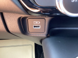 充電用USBジャックを装備!