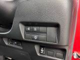【両側電動スライドドア】スライドドアなので狭い駐車場などでもぶつける心配が減り、安心ですね。