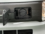 【AC外部給電器】車の電気を使える、給電機能の利用が可能に。給電口に差したAC外部給電器とつなぐだけで、簡単に電動アイテムを動かせます。最大出力1500W。