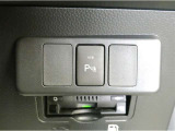 コーナーセンサーで車庫入れや駐車もラクラク♪ ※あくまでも補助的な装置なので目視確認もお忘れなく!