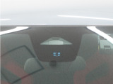 ◆Honda SENSING◆ カメラ等装置で精度の高い検知能力を発揮、安全運転を支援します。ステアリング上のコントローラーに注目!