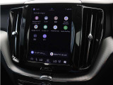 Google搭載のボルボなら、車内にいながら多彩なデジタルライフをお楽しみいただけます。Google Playから必要なアプリをダウンロードして、有意義な移動時間を楽しみましょう。