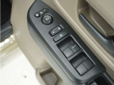 ◆パワーウィンドウスイッチ◆運転席から全席の窓の開閉操作を行うことが出来いつでも換気ができます!