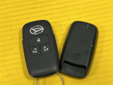 キーフリーシステム車!電子カードキーをかばんやポケットに入れておけば、ドアのロックアンロックやエンジンの始動が出来ます!