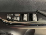 パワーウインドウスイッチ、いたずら防止・挟みこみ防止に、ウインドウロックスイッチを使用ください。便利な電動可倒式ミラースイッチ、集中ドアロックスイッチ