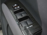 ◆パワーウィンドウスイッチ◆運転席から全席の窓の開閉操作を行うことが出来いつでも換気ができます!
