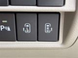 電動スライドドアを内側から開閉することが可能になっています