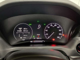 瞬時にお車の情報を読み取れるメーターデザインとなっております。