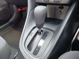 運転初心者の方もご年配の方も操作しやすいシフトになります。