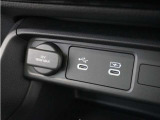 ◆USB接続端子◆スマホやiPodなどを接続して、いつもの音楽を車内でもお楽しみいただけます♪