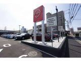 Nissan Intelligent Choice  認定中古車 の看板が目印です。