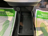 快適にお乗りいただくために、外装を美しく仕上げるだけではなく、内装も細部にいたるまで徹底した清掃・洗浄を実施しております。