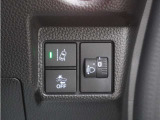 ホンダセンシングが装備されています。アダプティブレーダークルーズやレーンキープアシスト、車線逸脱防止機能なども備えていて、ロングドライブも快適で安全にお楽しみいただけます。